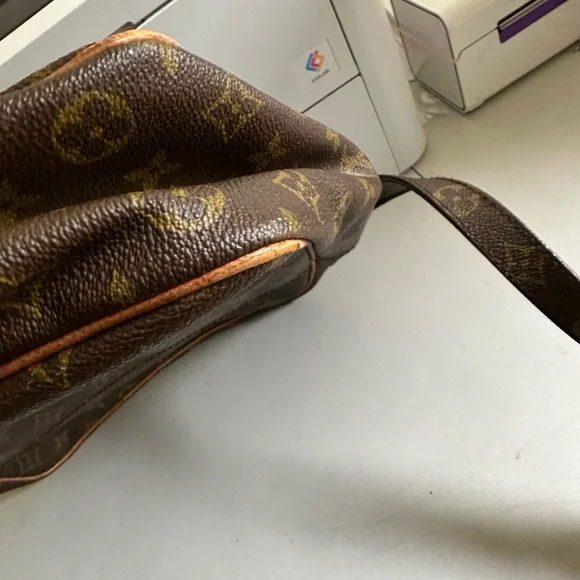 Authentic Louis Vuitton bag